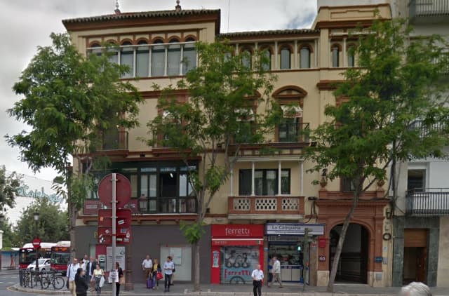 Svenson - Clínica capilar en Sevilla - La Campana