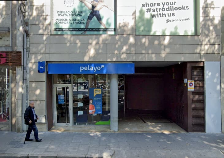 Dr. Ramon Pigem Clínica capilar en Lleida fachada del edificio
